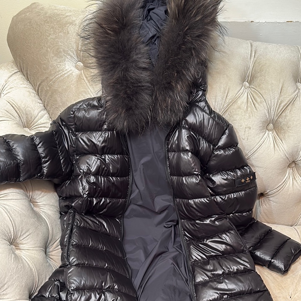 Luxurious Black Fur-Trimmed Women's Coat